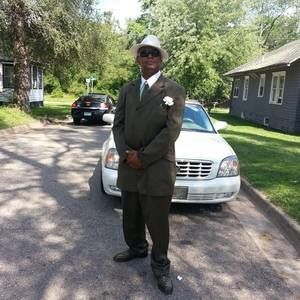 Meet your Posher, Raymackk